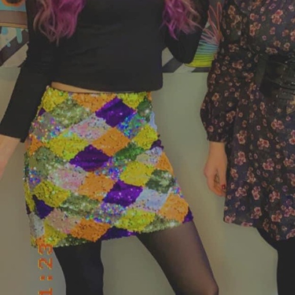 MOVING SALE 3/$20 or 5/$25 sequin skirt f21 - Picture 5 of 6
